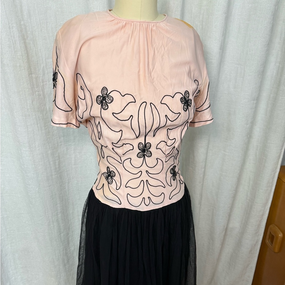 1940s VINTAGE PINK AND BLACK GOWN XS